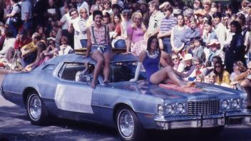 Aquacade float, 1974.jpg