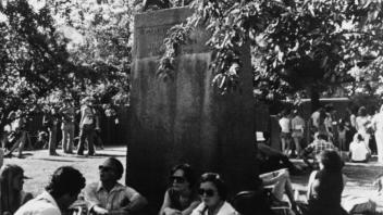 Tavernetti Bell, 1977.jpg