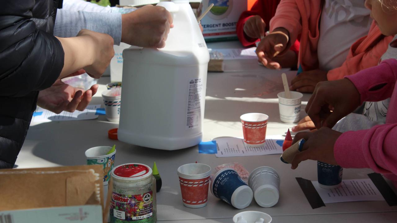 Silly Putty Kids Craft Booth